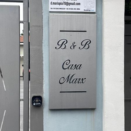 مبيت وإفطار Sedriano Casa Marx المظهر الخارجي الصورة